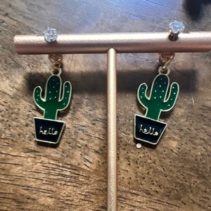 Plant earrings; handmade!